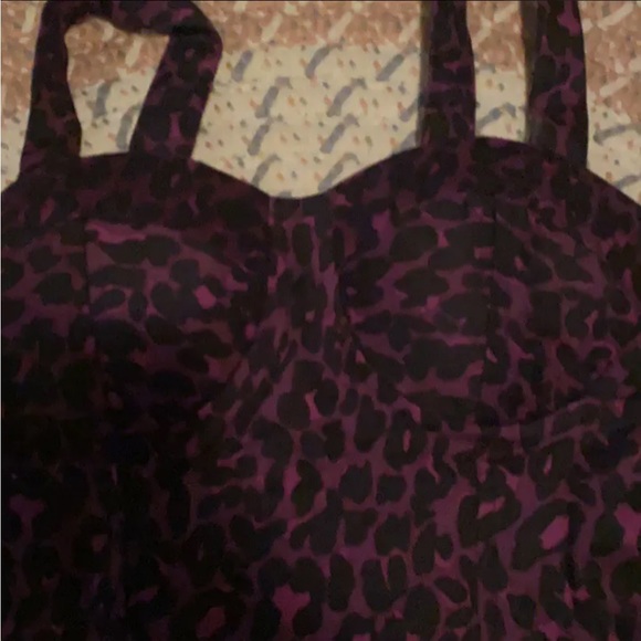 Purple leopard top size small - Picture 2 of 3